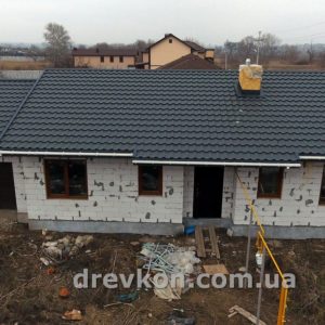 Dvuskatnaya pod metalocherepitsey00013